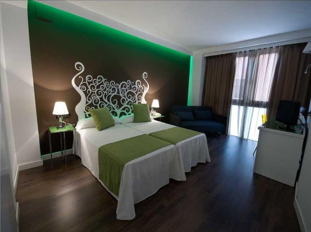 Hotel Teruel Plaza Экстерьер фото