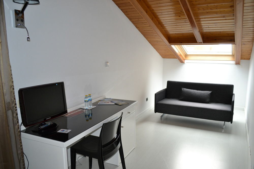 Hotel Teruel Plaza Экстерьер фото