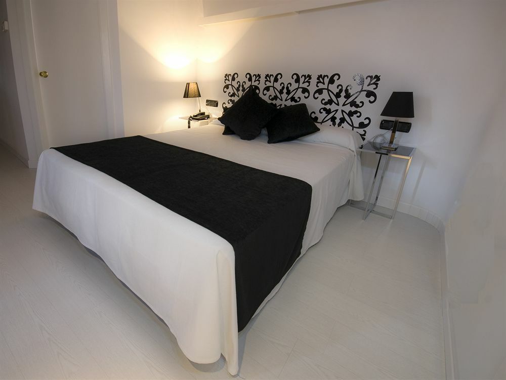 Hotel Teruel Plaza Экстерьер фото