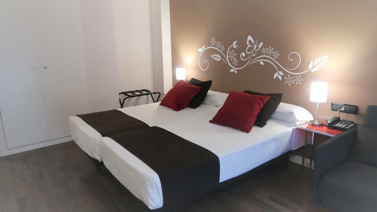 Hotel Teruel Plaza Экстерьер фото